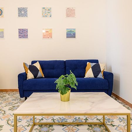 Guest House 121 Charming Apartment Napoli Dış mekan fotoğraf
