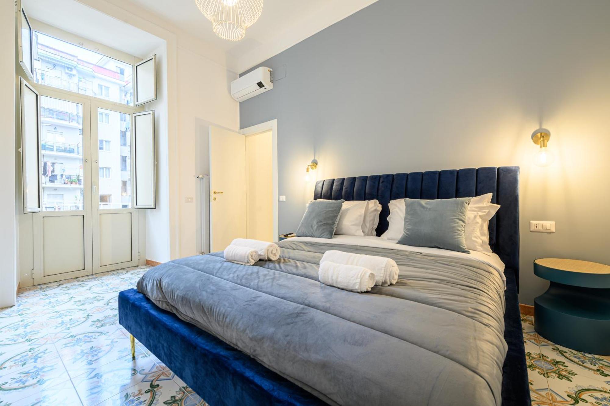 Guest House 121 Charming Apartment Napoli Dış mekan fotoğraf