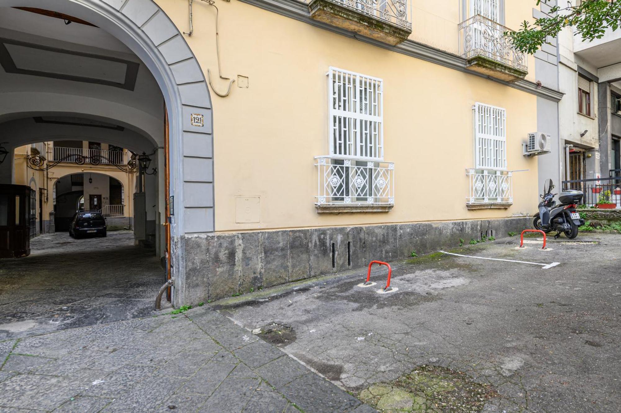Guest House 121 Charming Apartment Napoli Dış mekan fotoğraf